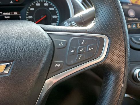 Used 2022 Chevrolet Malibu LT FWD image 18