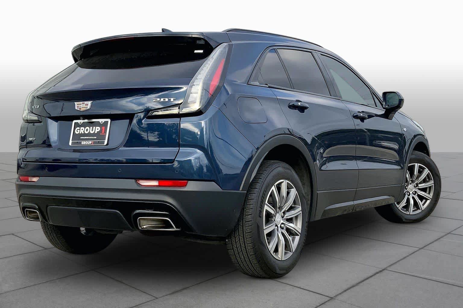 Used 2019 Cadillac XT4 Sport w/ Cold Weather Package AWD/4WD image 23