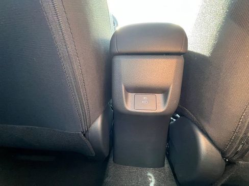 New 2025 Nissan Versa SV w/ Trunk Package image 29