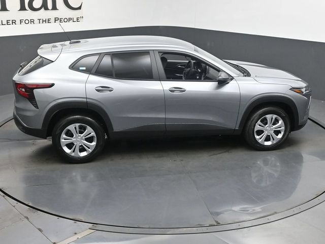 New 2026 Chevrolet Trax LS FWD image 17