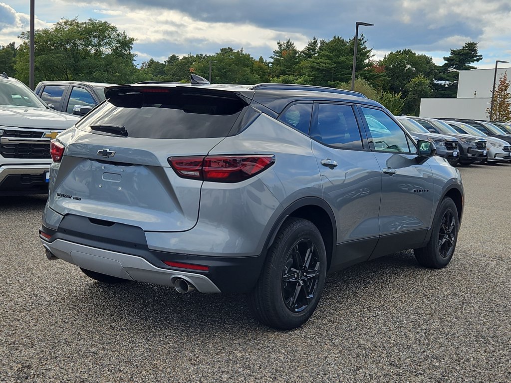 New 2026 Chevrolet Blazer LT w/ Convenience Package AWD/4WD image 3