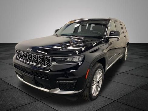 Used 2022 Jeep Grand Cherokee L Summit w/ Luxury Tech Group V AWD/4WD image 3