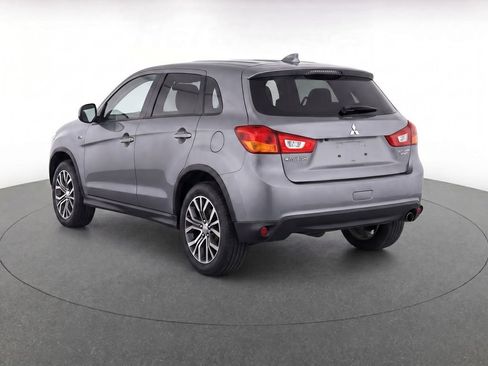 Used 2017 Mitsubishi Outlander Sport SE FWD image 3