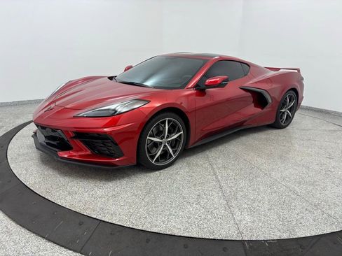 Used 2021 Chevrolet Corvette Stingray w/ Z51 Performance Package image 32