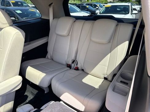 Used 2025 Mercedes-Benz GLS 450 4MATIC image 20