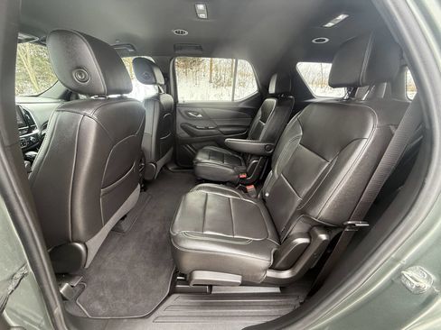 Used 2023 Chevrolet Traverse LT w/ LT Premium Package image 10