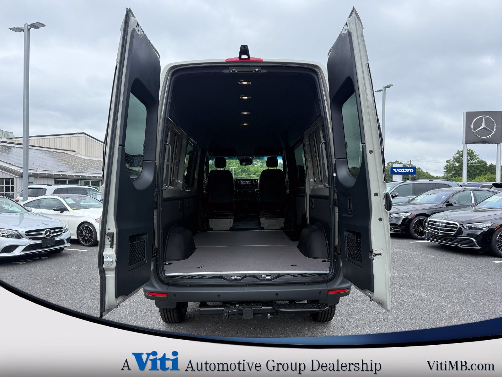 Used 2026 Mercedes-Benz Sprinter 2500 image 16