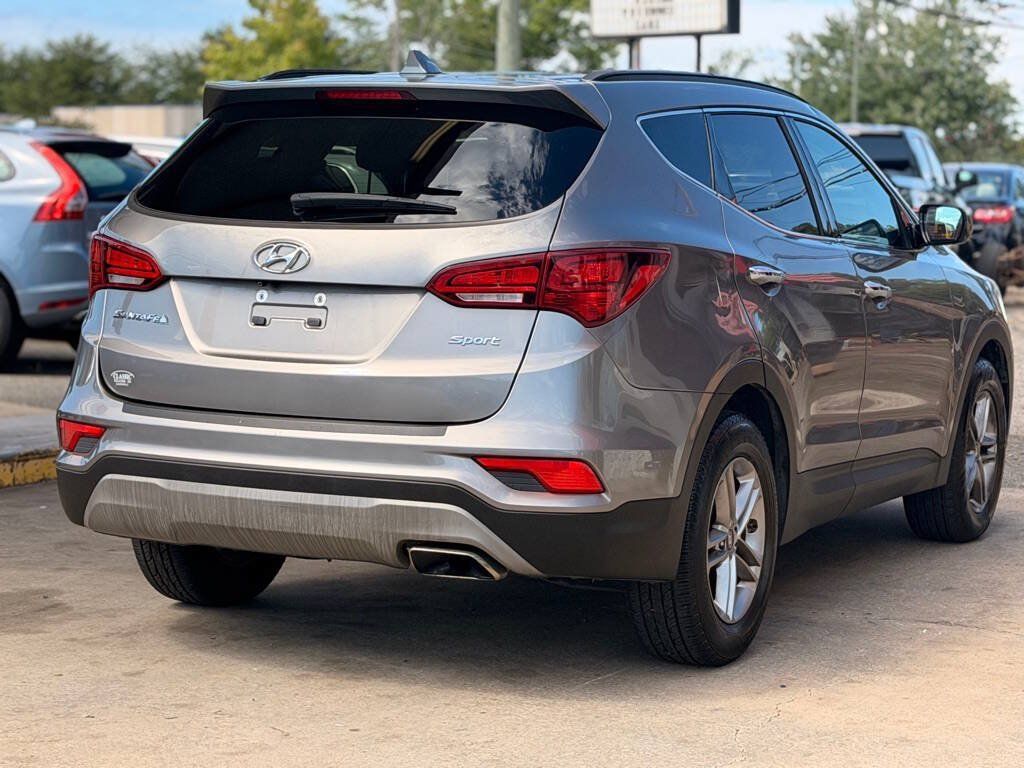 Used 2018 Hyundai Santa Fe Sport w/ 2.4L Value Package 02 FWD image 9