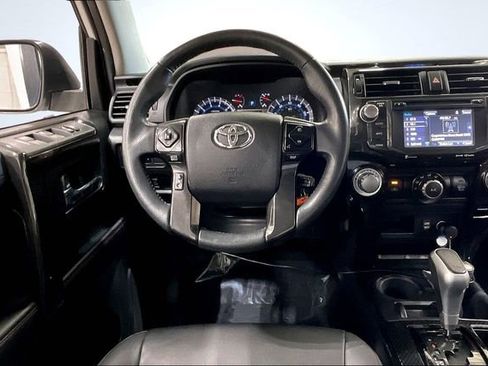 Used 2019 Toyota 4Runner TRD Off-Road Premium AWD/4WD image 7