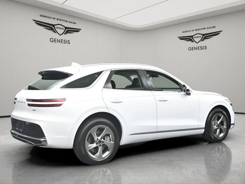 New 2026 Genesis GV70 2.5T AWD/4WD image 4