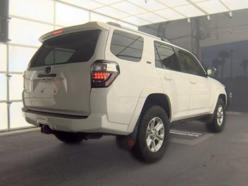 Used 2020 Toyota 4Runner SR5 RWD image 4