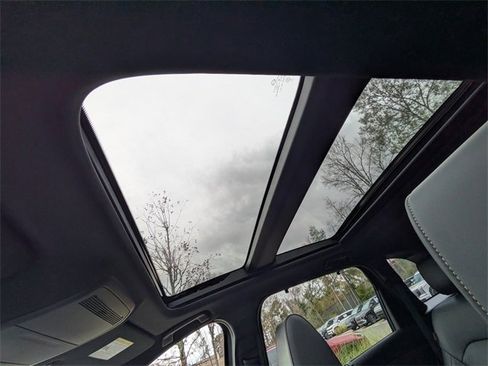 Used 2025 MAZDA CX-70 3.3 Turbo S w/ Premium Package image 21