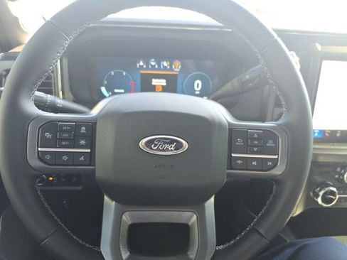 New 2025 Ford F250 Lariat w/ Lariat Ultimate Package AWD/4WD image 18