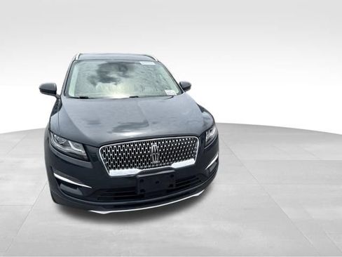 Used 2019 Lincoln MKC Select w/ Select Plus Package AWD/4WD image 2