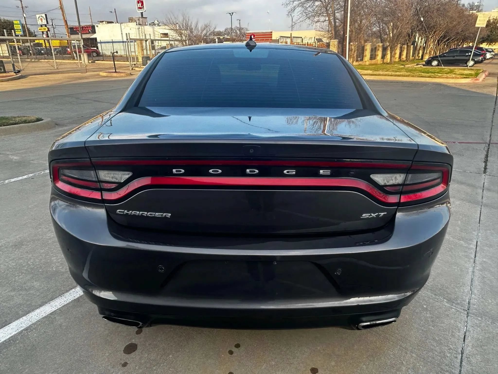 Used 2015 Dodge Charger SXT w/ Plus Group RWD image 5