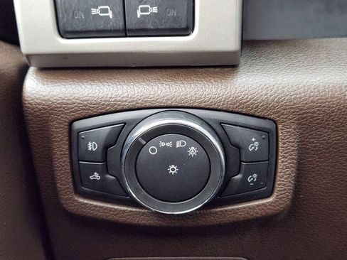 Used 2015 Ford F150 King Ranch w/ Equipment Group 601A Luxury image 27