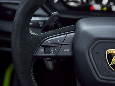 Used 2024 Lamborghini Urus Performante image 61