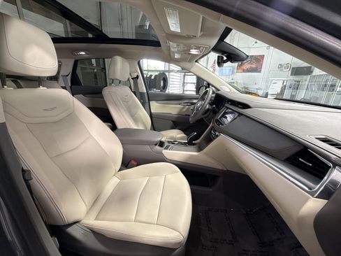 Used 2021 Cadillac XT5 Premium Luxury AWD/4WD image 28