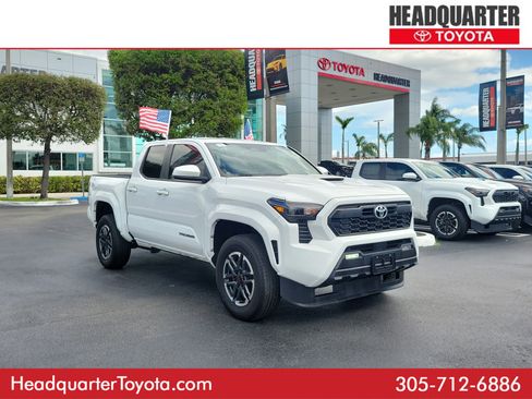 Used 2024 Toyota Tacoma TRD Sport image 1