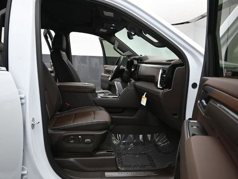 New 2026 GMC Sierra 2500 Denali w/ Denali Reserve Package image 28