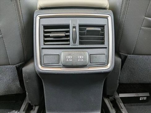Used 2020 Subaru Forester Limited w/ Popular Package #3 AWD/4WD image 18