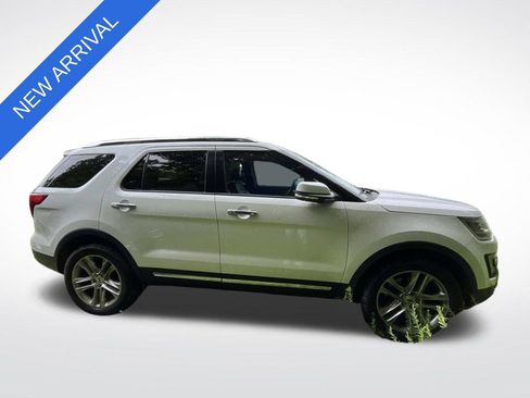 Used 2016 Ford Explorer Limited AWD/4WD image 2