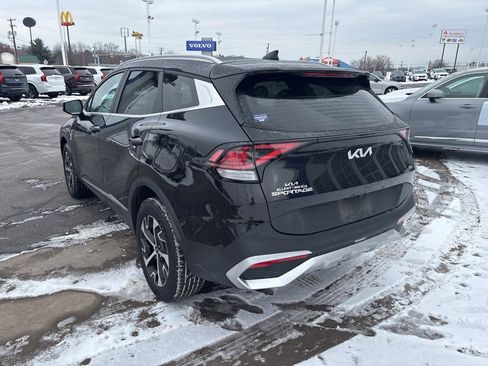 Used 2023 Kia Sportage EX image 7