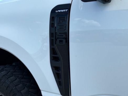 Used 2024 Ford F350 Lariat w/ Lariat Ultimate Package AWD/4WD image 66