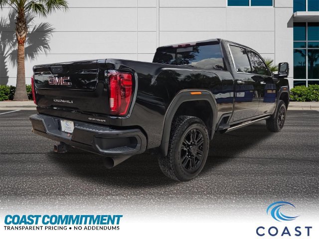 Certified 2022 GMC Sierra 2500 Denali w/ Denali Black Diamond Edition AWD/4WD image 6