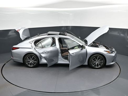 Certified 2025 Lexus ES 350 w/ Premium Package image 50