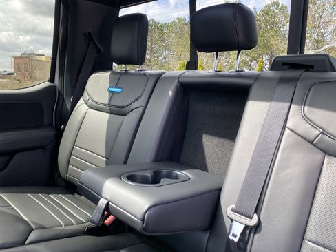 Used 2026 Ford F450 Platinum w/ FX4 Off-Road Package image 44