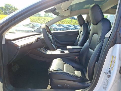 Used 2021 Tesla Model 3 Standard Range Plus RWD image 13