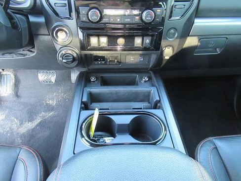 Used 2021 Nissan Titan PRO-4X w/ Pro-4x Convenience Package image 21