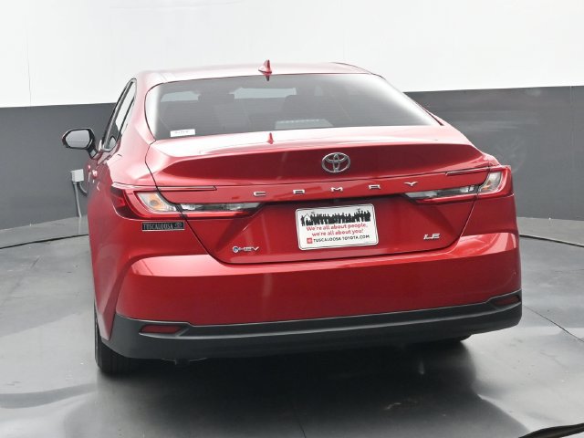 Used 2025 Toyota Camry LE FWD image 27