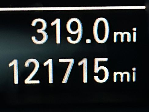 Used 2011 Audi A8 4.2 image 15