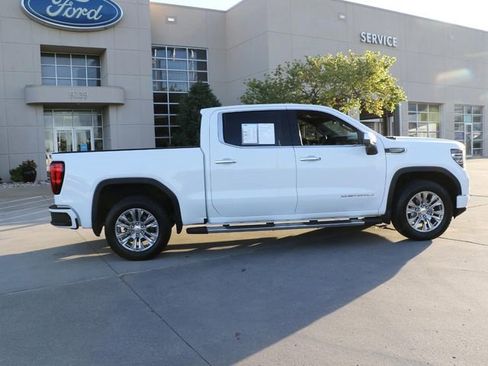 Used 2023 GMC Sierra 1500 Denali AWD/4WD image 6