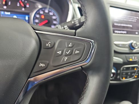 Used 2024 Chevrolet Equinox LT AWD/4WD image 23