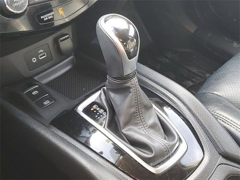 Used 2013 Nissan Rogue S w/ Special Edition Pkg image 34