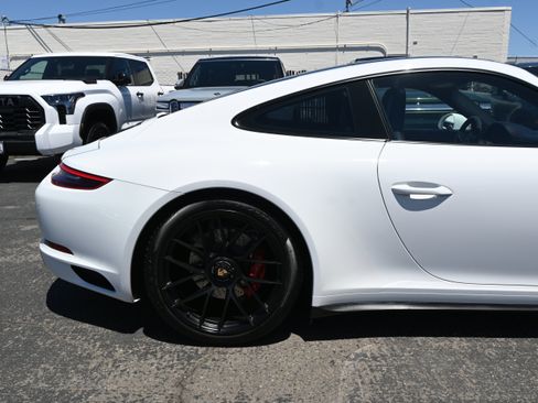 Used 2018 Porsche 911 GT3 RS image 31