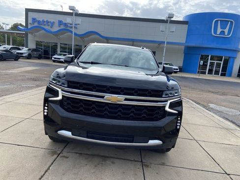 Used 2023 Chevrolet Tahoe LS w/ Driver Alert Package AWD/4WD image 4