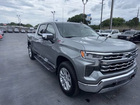 Certified 2025 Chevrolet Silverado 1500 LTZ AWD/4WD image 4
