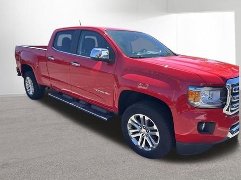 Used 2015 GMC Canyon SLT w/ Driver Alert Package AWD/4WD image 3