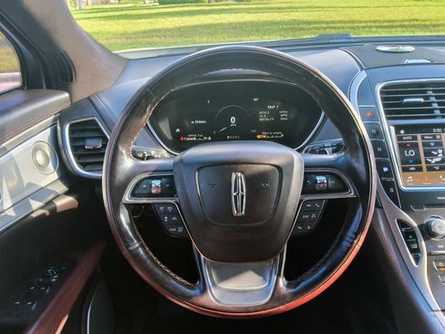 Used 2019 Lincoln Nautilus Black Label AWD/4WD image 9