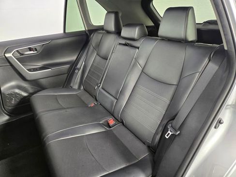 Used 2020 Toyota RAV4 Limited image 16