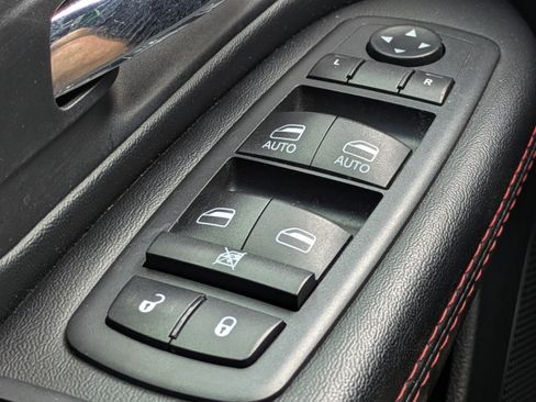 Used 2019 Dodge Grand Caravan GT FWD image 22