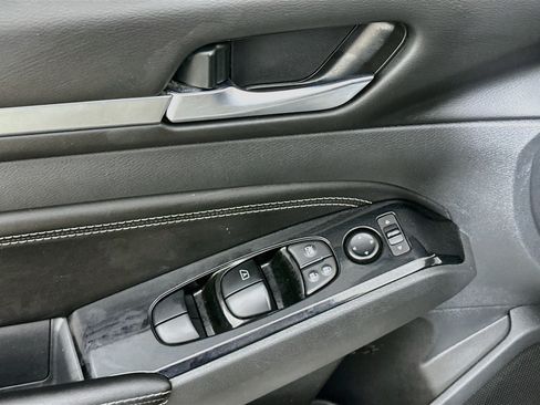 Used 2023 Nissan Altima 2.5 SL FWD image 15