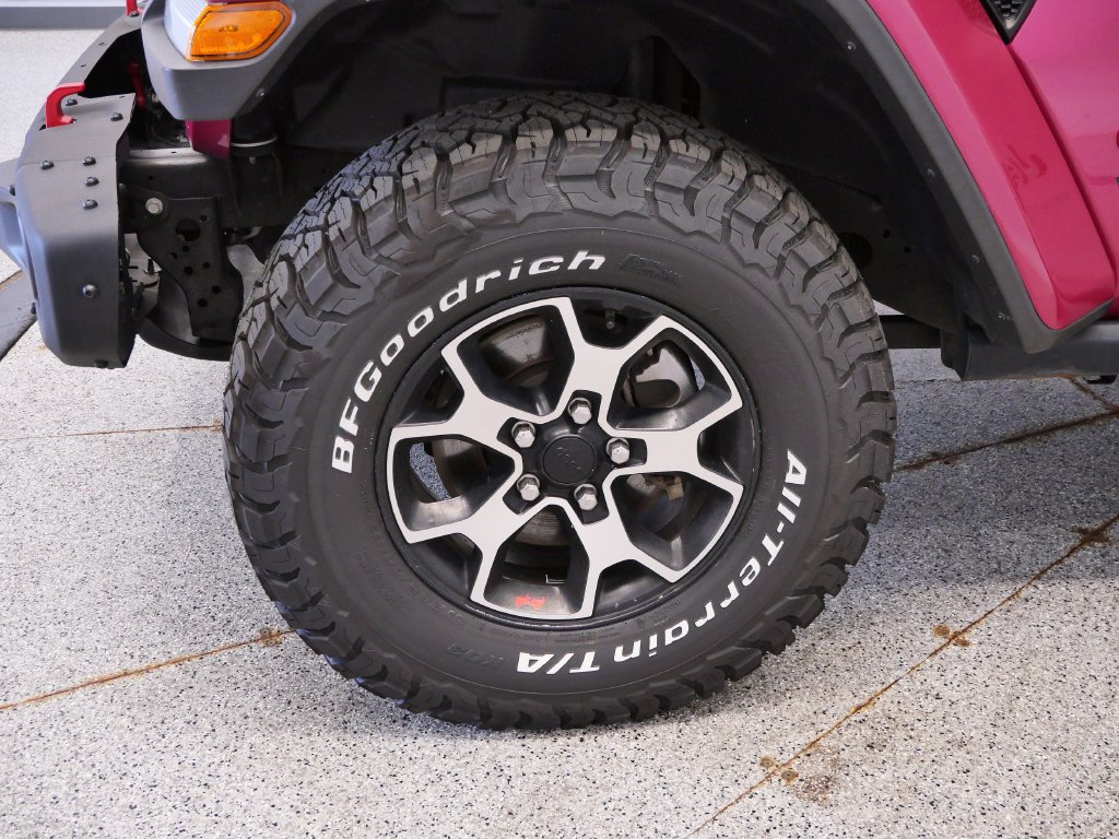 Certified 2022 Jeep Wrangler Unlimited Rubicon w/ Dual Top Group AWD/4WD image 12