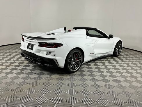 Used 2024 Chevrolet Corvette Z06 image 5