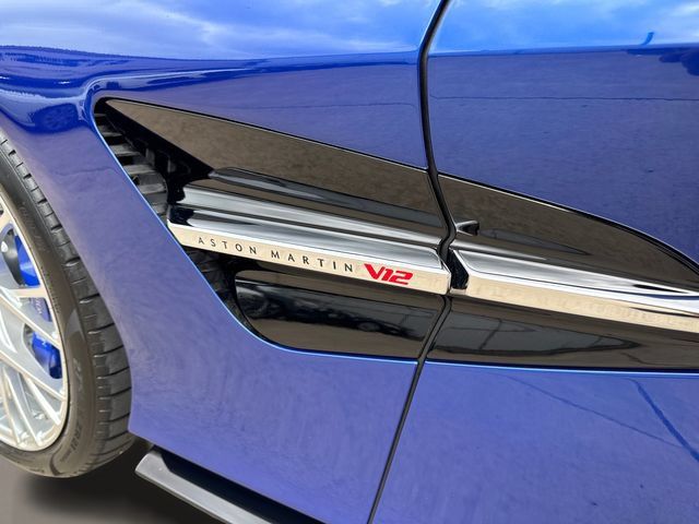 Used 2026 Aston Martin Vanquish RWD image 13