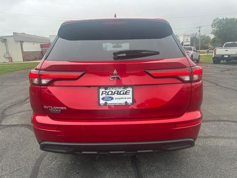 Used 2024 Mitsubishi Outlander ES AWD/4WD image 4